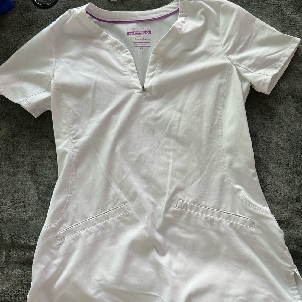 Healing  hands never worn yoga top white XS